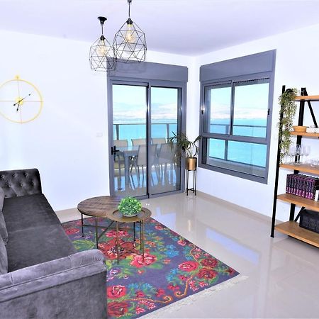 Yalarent Ariston Apartment & Penthouse ティベリア エクステリア 写真