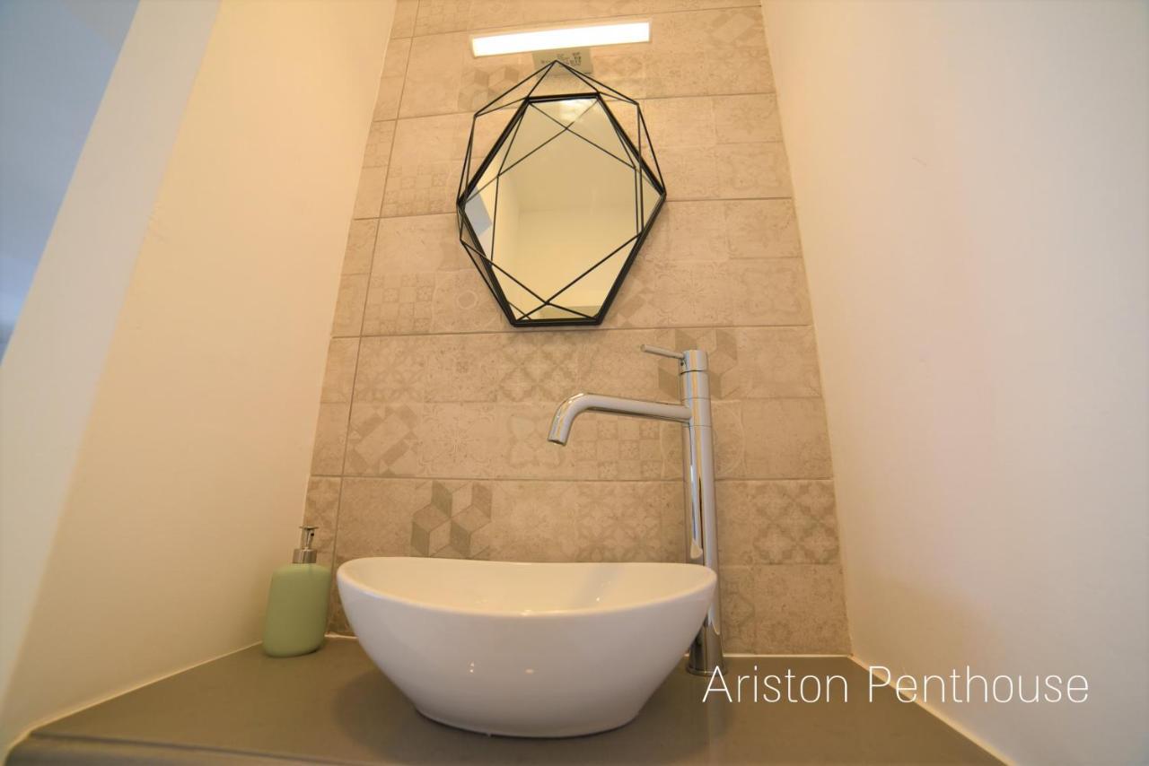 Yalarent Ariston Apartment & Penthouse ティベリア エクステリア 写真