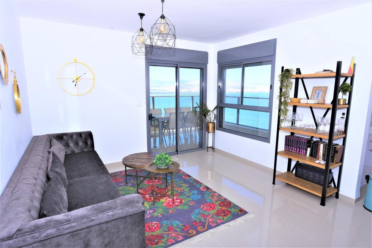Yalarent Ariston Apartment & Penthouse ティベリア エクステリア 写真